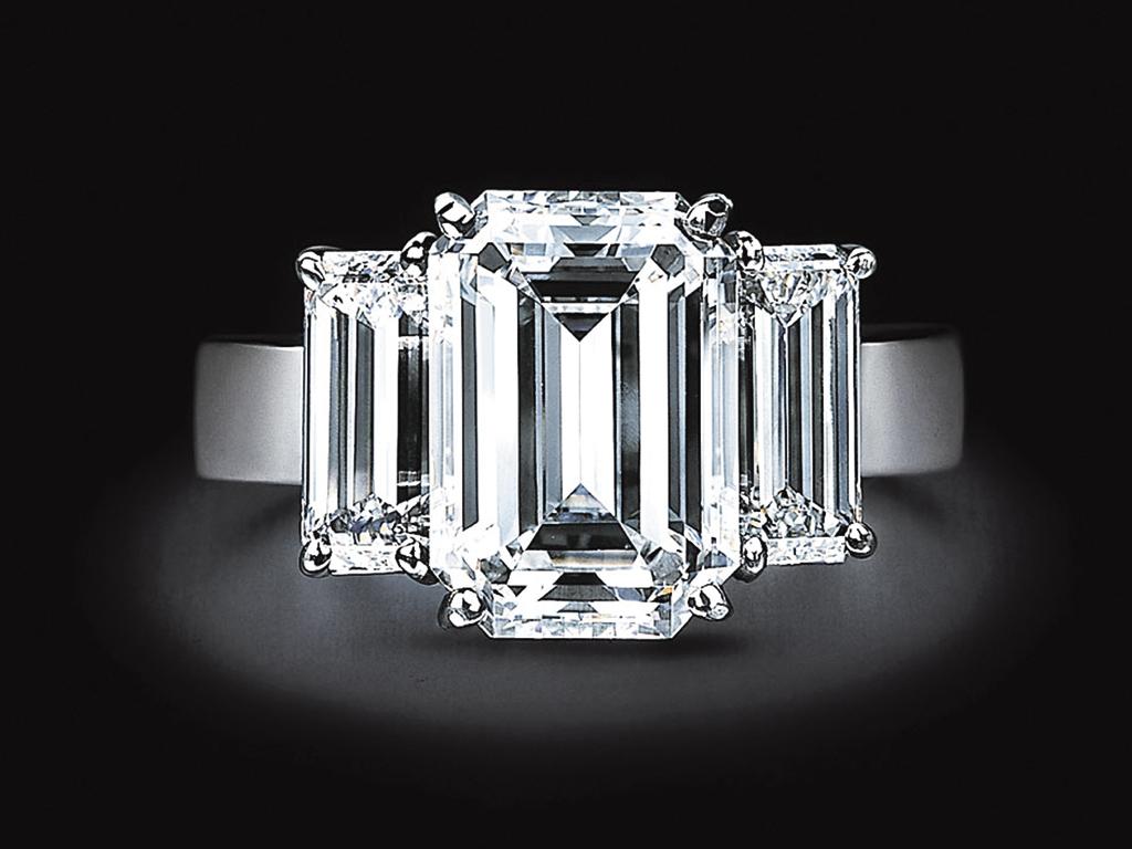 Emerald cut engagement ring